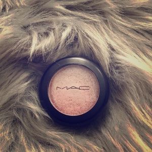 *Never Used* MAC Pressed Pigment